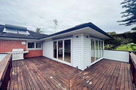 Photo of property in 38 Tui Glen Road, Birkenhead, Auckland, 0626