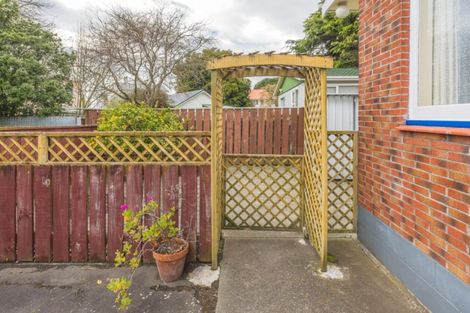 Photo of property in 4/5 Saint Leonard Street, Saint Johns Hill, Whanganui, 4501