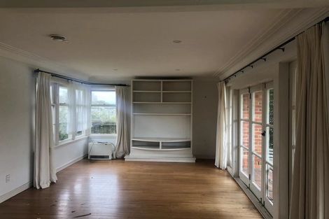 Photo of property in 34 Roberts Avenue, Bayswater, Auckland, 0622