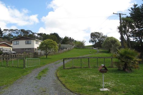 Photo of property in 21 Anzac Valley Road, Waitakere, Auckland, 0816
