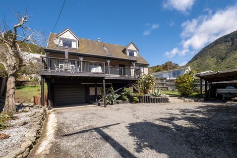 Photo of property in 74 Scotland Street, Picton, 7220