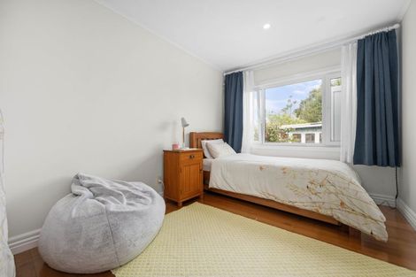 Photo of property in 76 Victory Road, Laingholm, Auckland, 0604