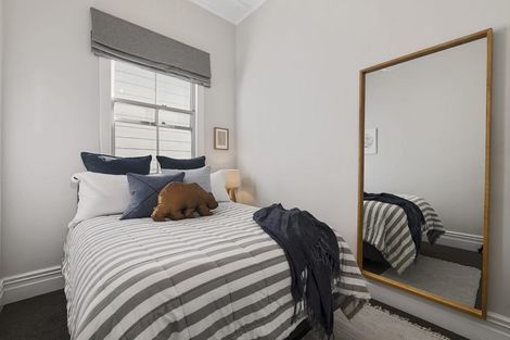 Photo of property in 31 Queens Parade, Devonport, Auckland, 0624