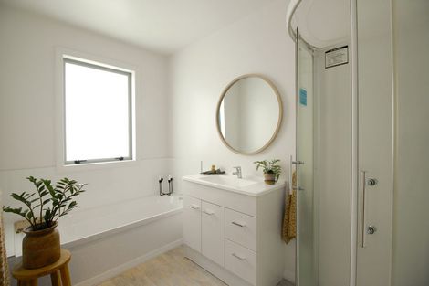 Photo of property in 23 Fairfax Crescent, Pyes Pa, Tauranga, 3112