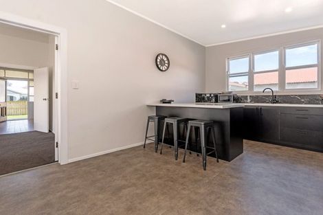 Photo of property in 11 Endcliffe Road, Kaiti, Gisborne, 4010