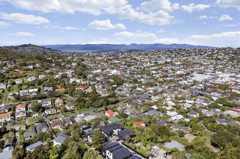 Photo of property in 14 Ara Toutouwai, Karori, Wellington, 6012