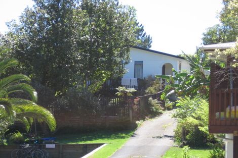 Photo of property in 2/29 Sispara Place, Beach Haven, Auckland, 0626