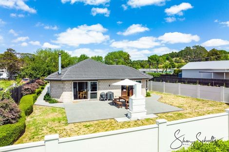 Photo of property in 18 Pahi Road, Paparoa, 0571