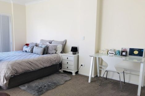 Photo of property in 29 Loloma Drive, Half Moon Bay, Auckland, 2012