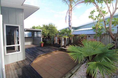 Photo of property in 107 The Fairway, Matarangi, Whitianga, 3592