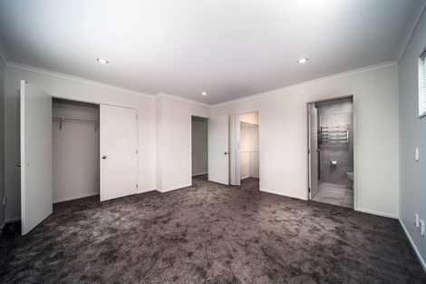 Photo of property in 31a Chieftain Rise, Goodwood Heights, Auckland, 2105