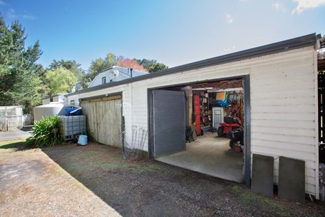 Photo of property in 6 Totara Road, Kumeroa, Woodville, 4997