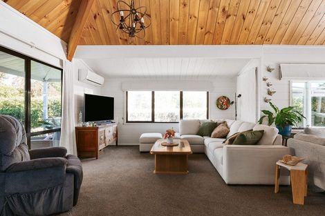 Photo of property in 240d Omokoroa Road, Omokoroa, Tauranga, 3114