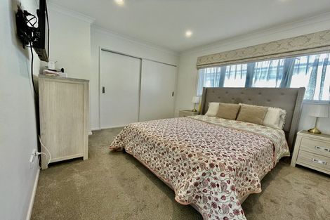 Photo of property in 19 Mason Street, New Lynn, Auckland, 0600