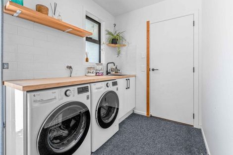 Photo of property in 90 Obsidian Way, Papamoa Beach, Te Puke, 3187