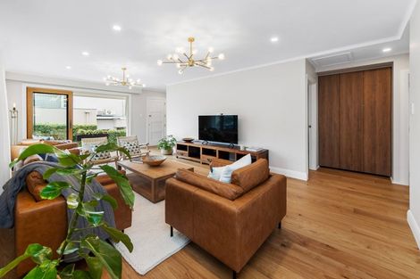 Photo of property in 3/29 Paritai Drive, Orakei, Auckland, 1071