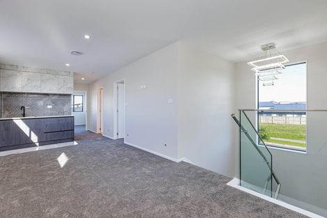 Photo of property in 1 Whata Street, Clarks Beach, 2122