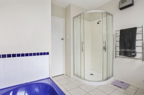 Photo of property in 2/59 Winters Road, Redwood, Christchurch, 8051