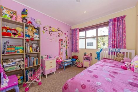 Photo of property in 15 Hillcrest Road, Hatfields Beach, Orewa, 0931