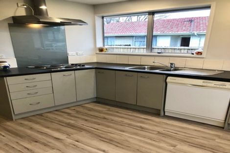 Photo of property in 33 Pensacola Crescent, Broomfield, Christchurch, 8042