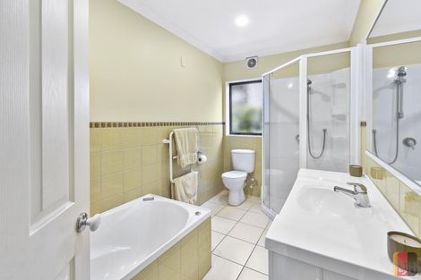 Photo of property in 11 Lamia Place, The Gardens, Auckland, 2105