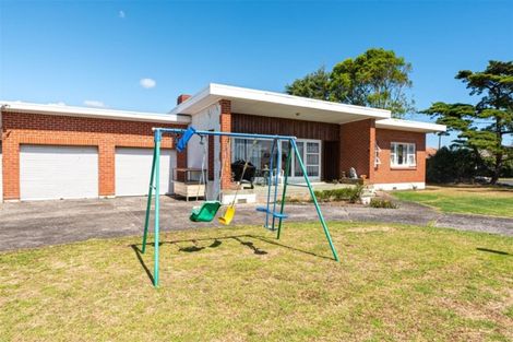 Photo of property in 2a Colin Street, Mangere, Auckland, 2022