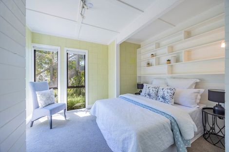 Photo of property in 73 Braemar Road, Castor Bay, Auckland, 0620