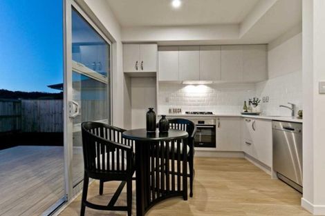 Photo of property in 19b Robert Might Road, Kumeu, 0810