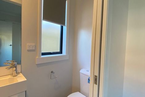 Photo of property in 2/30 May Street, Hamilton East, Hamilton, 3216