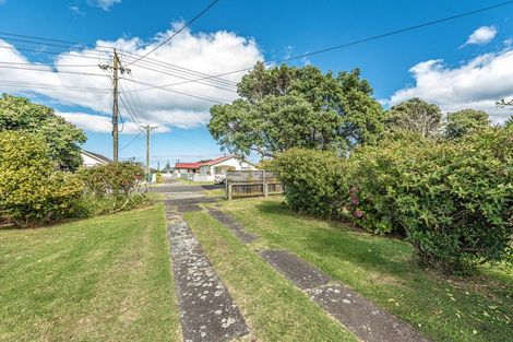 Photo of property in 9 Ruapehu Street, Castlecliff, Whanganui, 4501