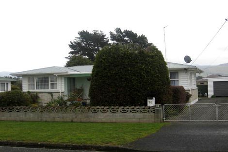 Photo of property in 20 Taverner Street, Carterton, 5713