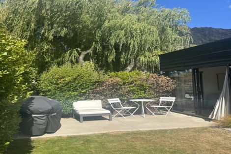 Photo of property in 1 Larkins Way, Arthurs Point, Queenstown, 9371