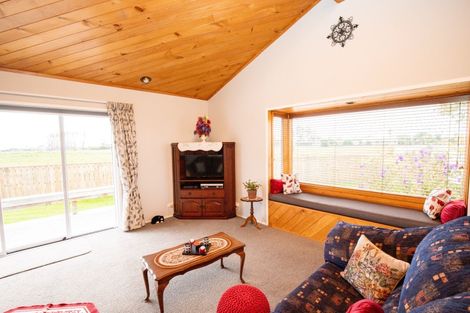 Photo of property in 545 State Highway 25, Waitakaruru, Thames, 3576