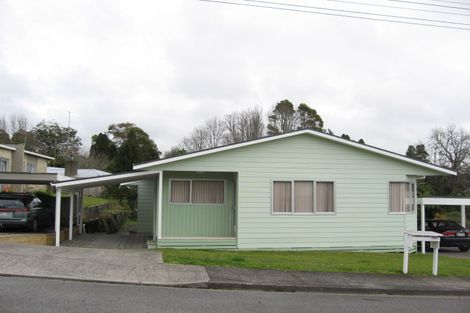 Photo of property in 4 Euclid Street, Vogeltown, New Plymouth, 4310