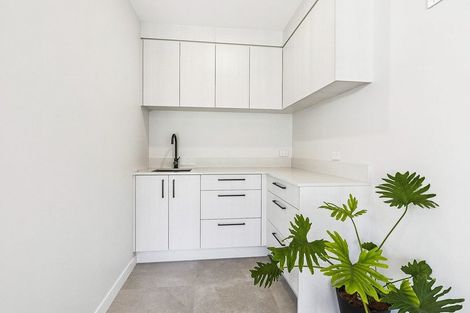 Photo of property in 152 Campbell Street, Karori, Wellington, 6012