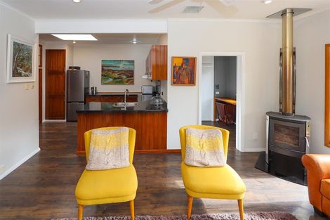 Photo of property in 1 Pah Road, Kawaha Point, Rotorua, 3010