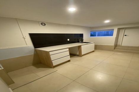 Photo of property in 86d Kelman Road, Kelston, Auckland, 0602