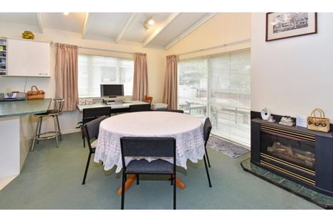 Photo of property in 60 Holmes Road, Manurewa, Auckland, 2102