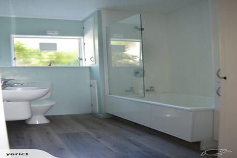 Photo of property in 3/161 Glenmore Street, Kelburn, Wellington, 6012