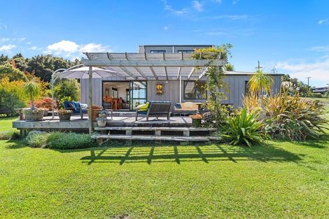 Photo of property in 204 Fishlock Road, Te Arai, Wellsford, 0974