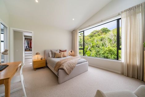 Photo of property in 8 Ramarama Lane, Crofton Downs, Wellington, 6035