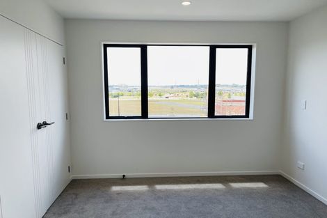 Photo of property in 15 Auranga Drive, Karaka, Papakura, 2113