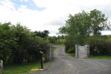 Photo of property in 680 Papakura-clevedon Road, Ardmore, Papakura, 2582