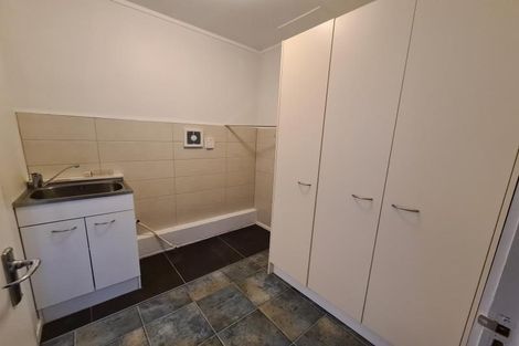 Photo of property in 10 Yarra Place, Botany Downs, Auckland, 2010