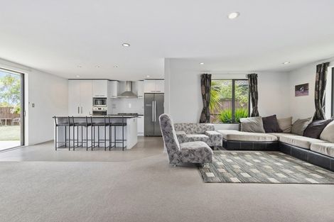 Photo of property in 10 Barwick Place, Huntington, Hamilton, 3210