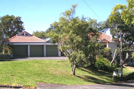 Photo of property in 2 Wilding Avenue, Northcote Point, Auckland, 0627