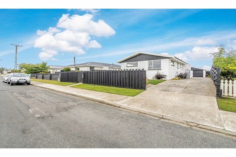 Photo of property in 22 Bruce Street, Waikiwi, Invercargill, 9810