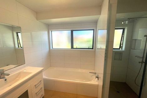 Photo of property in 11b Camden Place, Papatoetoe, Auckland, 2025