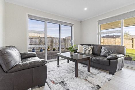 Photo of property in 17 Maple Grove, Solway, Masterton, 5810