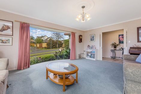 Photo of property in 7 Highfields Terrace, Henderson, Auckland, 0612